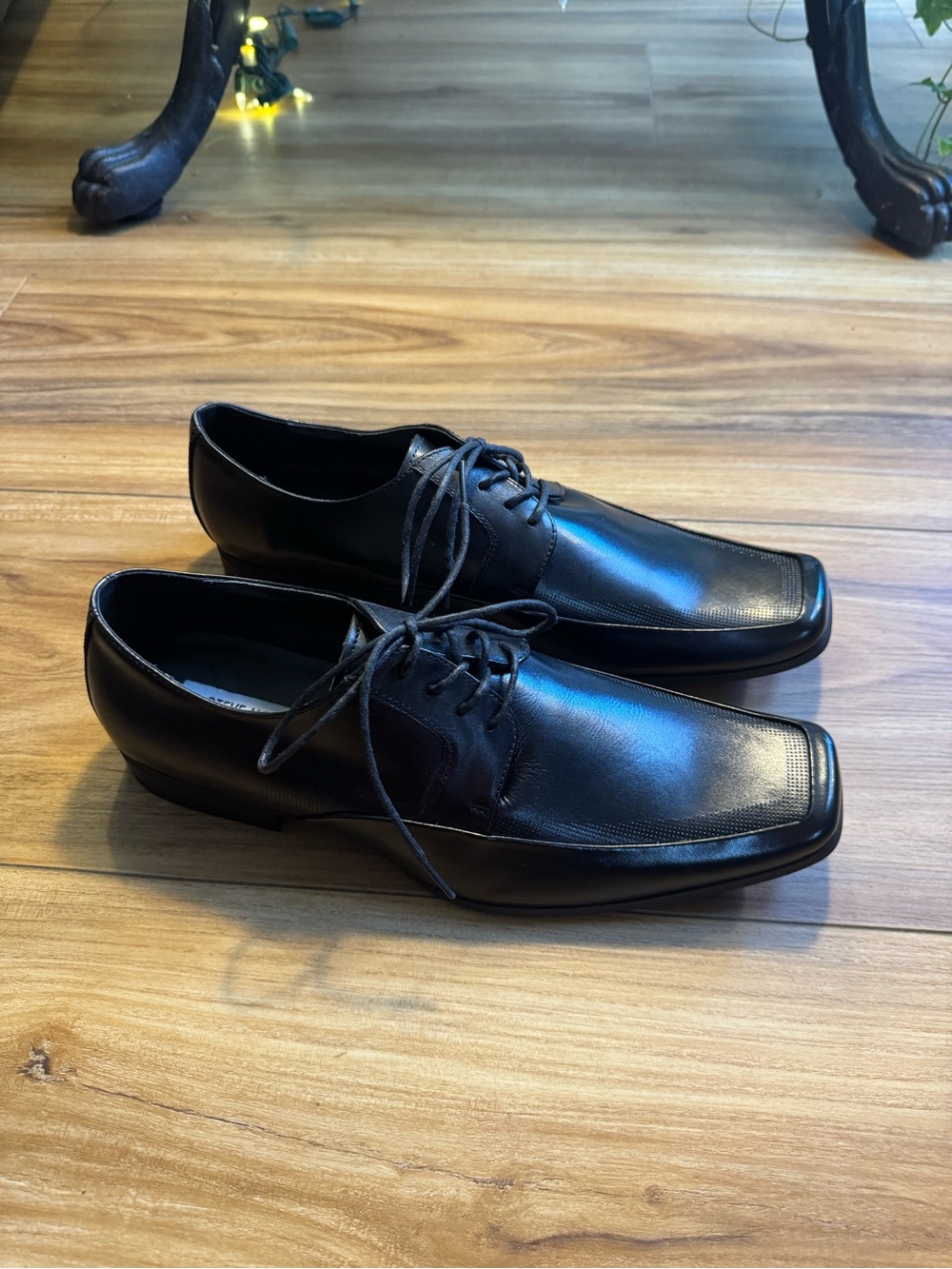 Steve Madden Black Leather Square-Toe Derby Shoes